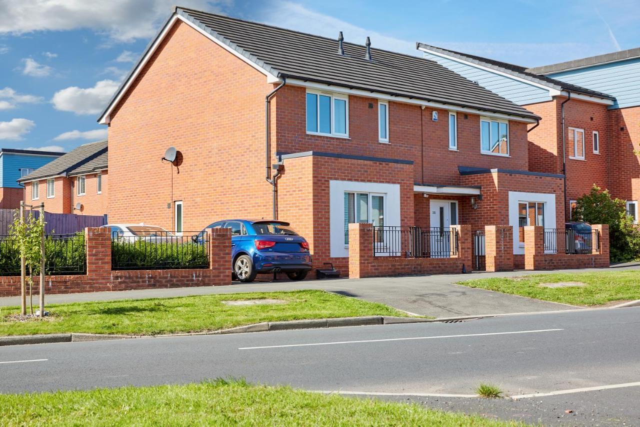 Cosy,Modern And Relaxing 3 Bedroom House With Parking Manchester Exteriér fotografie